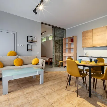 Niezalezny Z Klimatyzacja I Parkingiem - Pogodna *